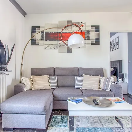 Apartmán Le Mantega - F2 Moderne,centre Ville, 2 Grandes Terrasses,climatisation, Ascenseur *